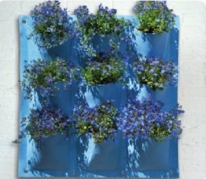 Többféle osztásban kapható. Tel: 0630-969-7228